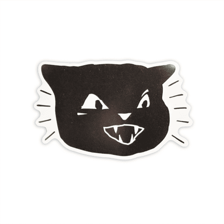 A black and white Hissing Cat Magnet illustration of a cat’s face with bared teeth.